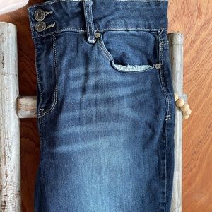 Dark wash cropped jeans